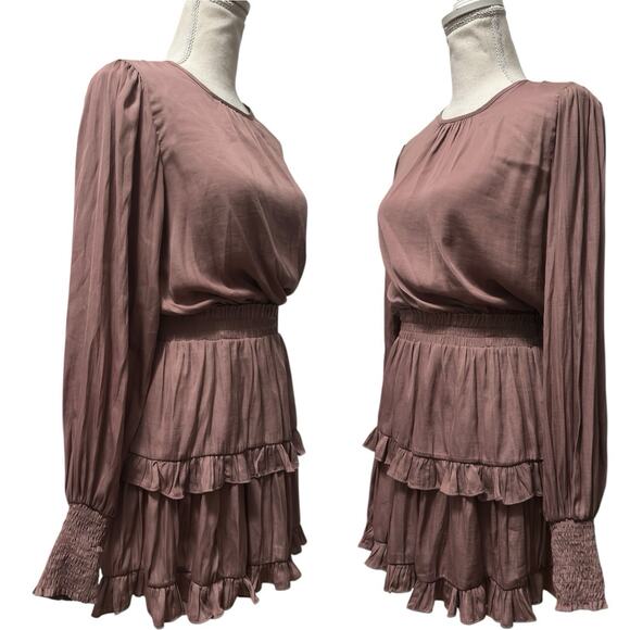 The Impeccable Pig Ruffle Tiered Mini Dress Smocked Waist Size Small Mauve Boho - Picture 2 of 8